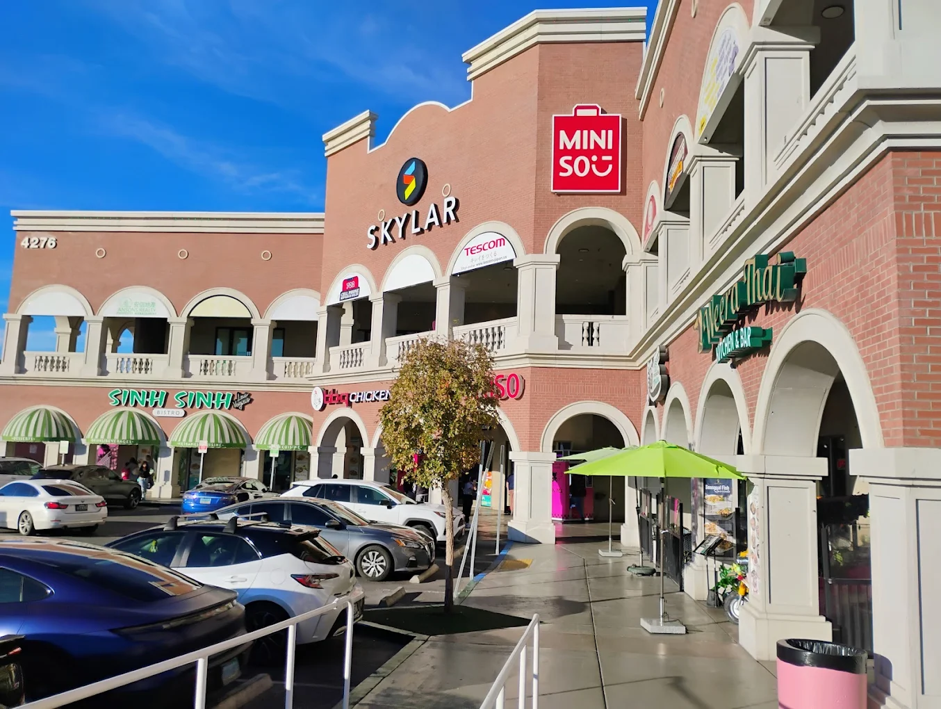 Shanghai Plaza storefronts in Las Vegas